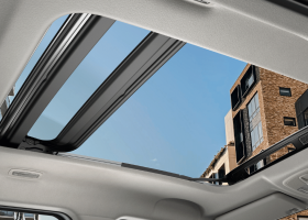 Interior SUZUKI ACROSS HYBRID