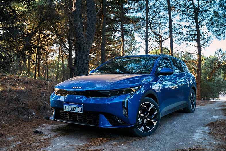 Exterior KIA K3 Cross