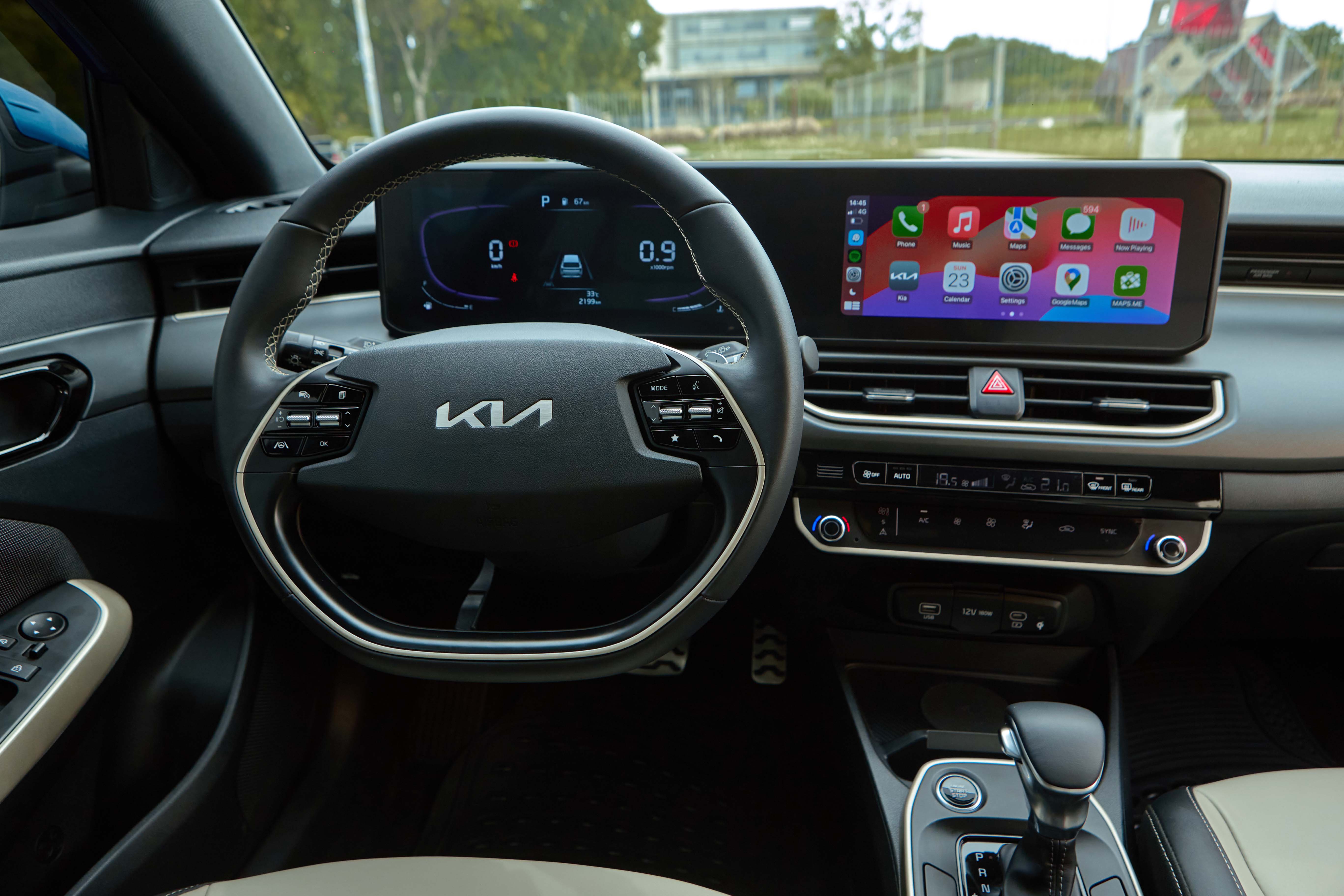Interior KIA K3 Cross