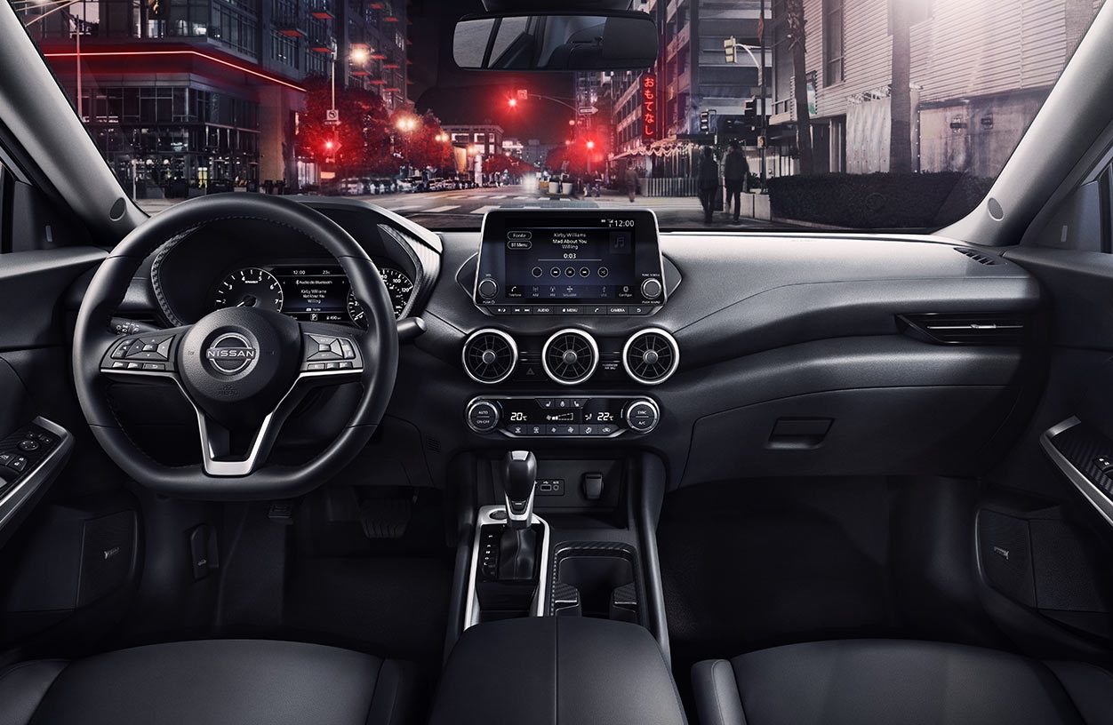 Interior NISSAN SENTRA