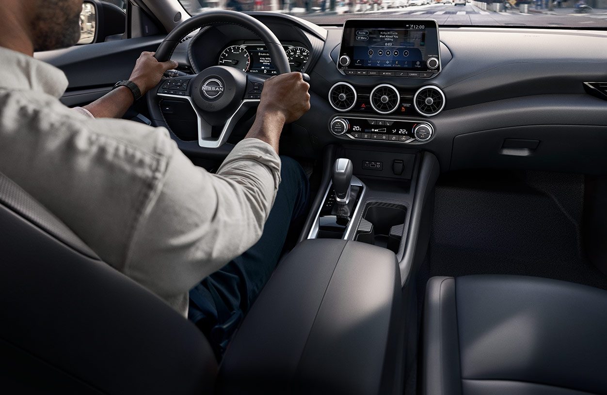 Interior NISSAN SENTRA