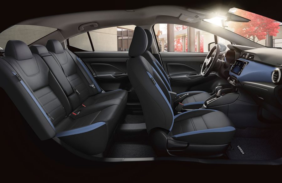Interior NISSAN VERSA