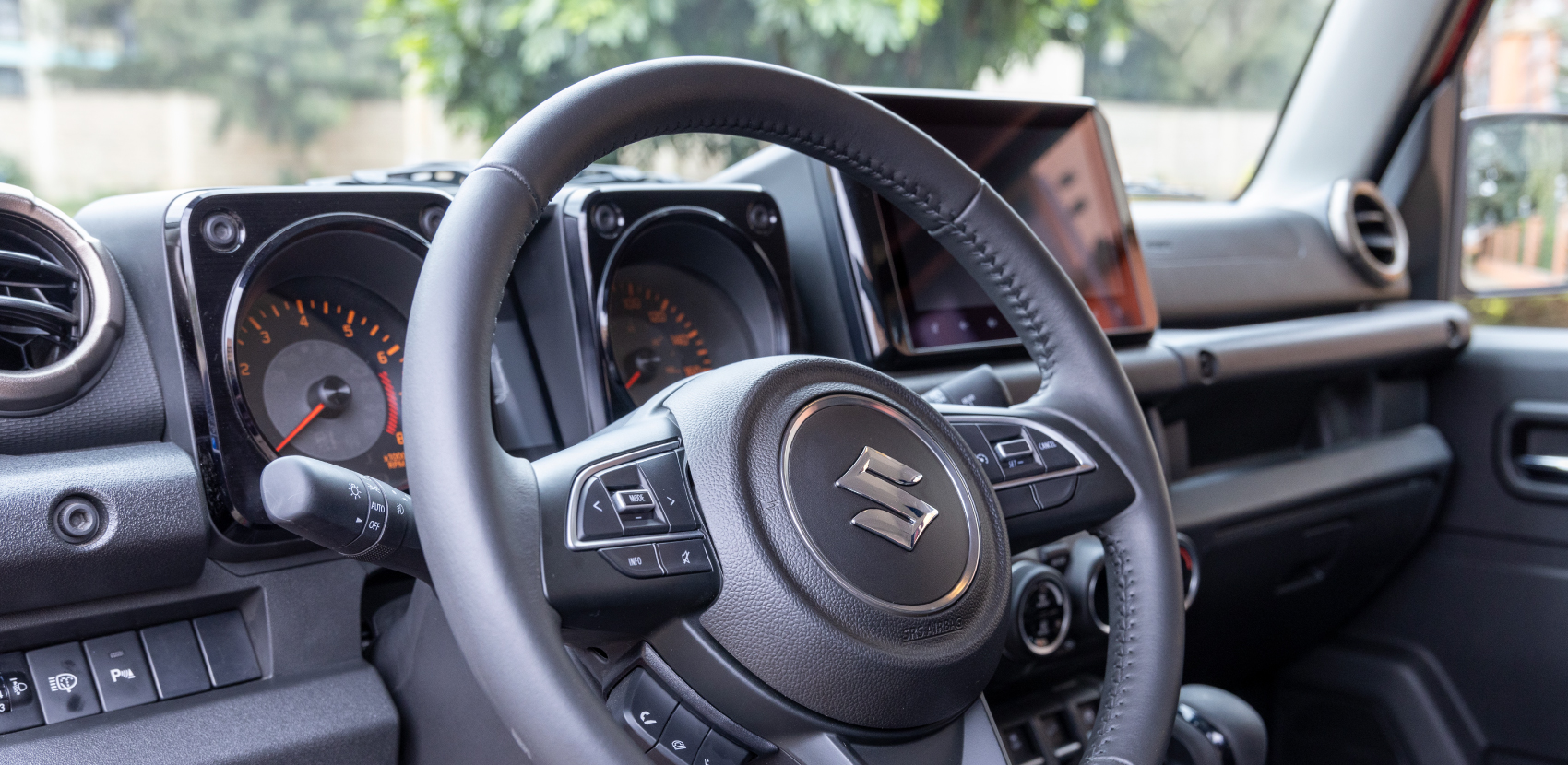 Interior SUZUKI JIMNY 5D